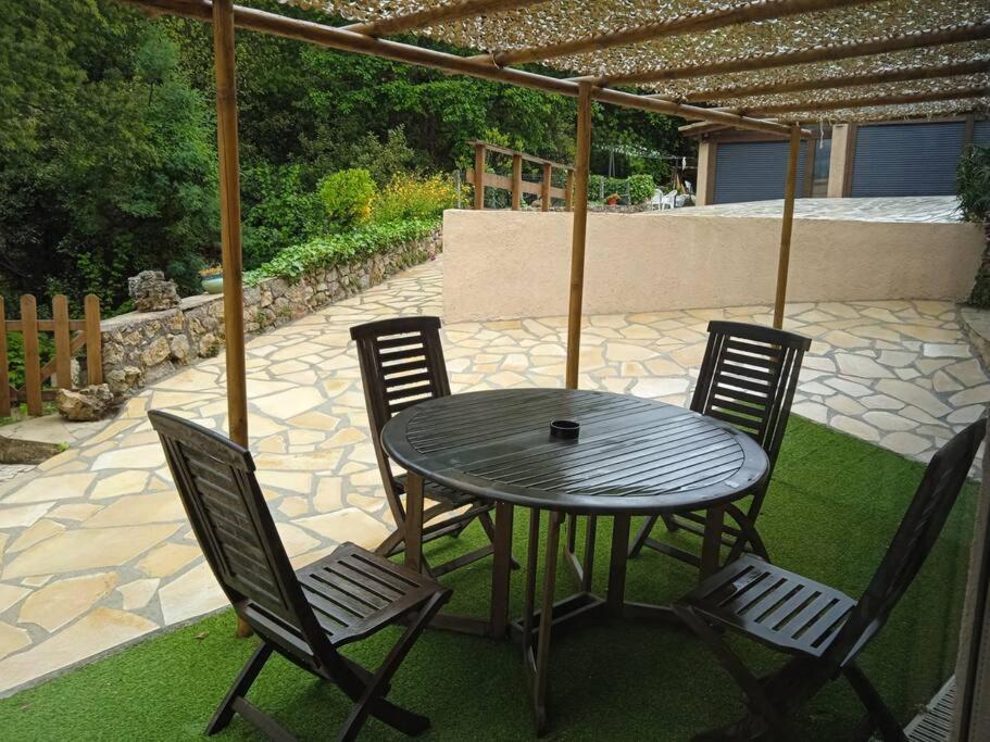 Appartement Neuf Et Independant Dans Rez-De-Villa Vallauris Bagian luar foto
