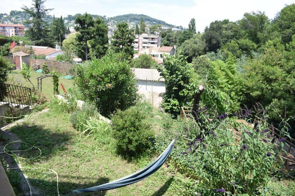 Appartement Neuf Et Independant Dans Rez-De-Villa Vallauris Bagian luar foto
